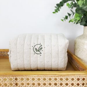 Etui embroidery green