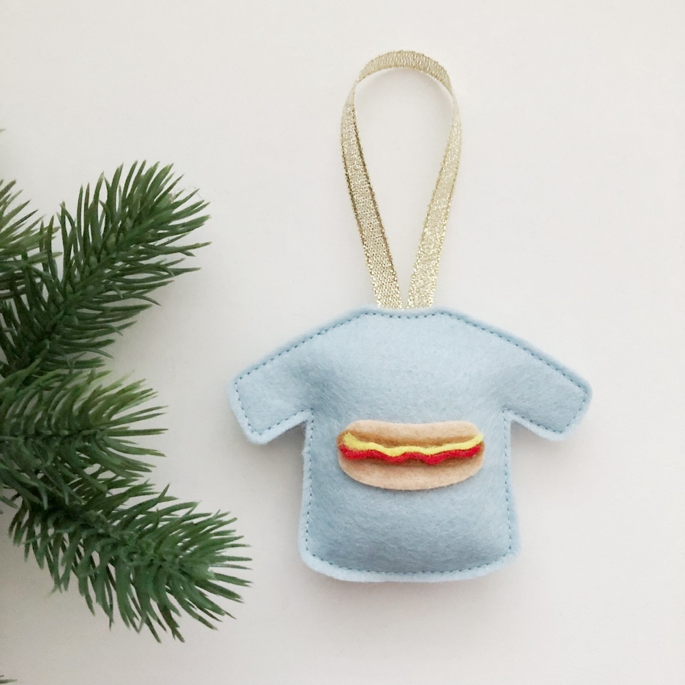 Foute Kersttrui hotdog lichtblauw