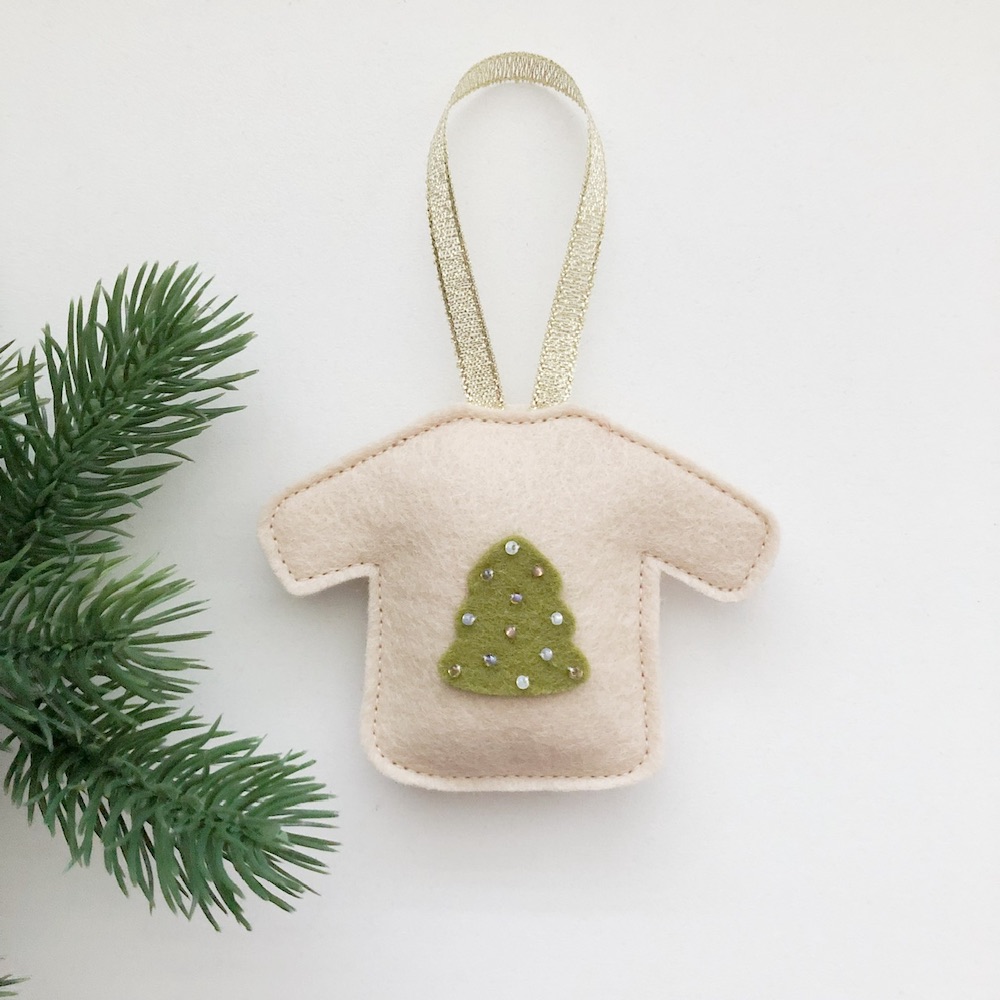 Foute Kersttrui kerstboom creme
