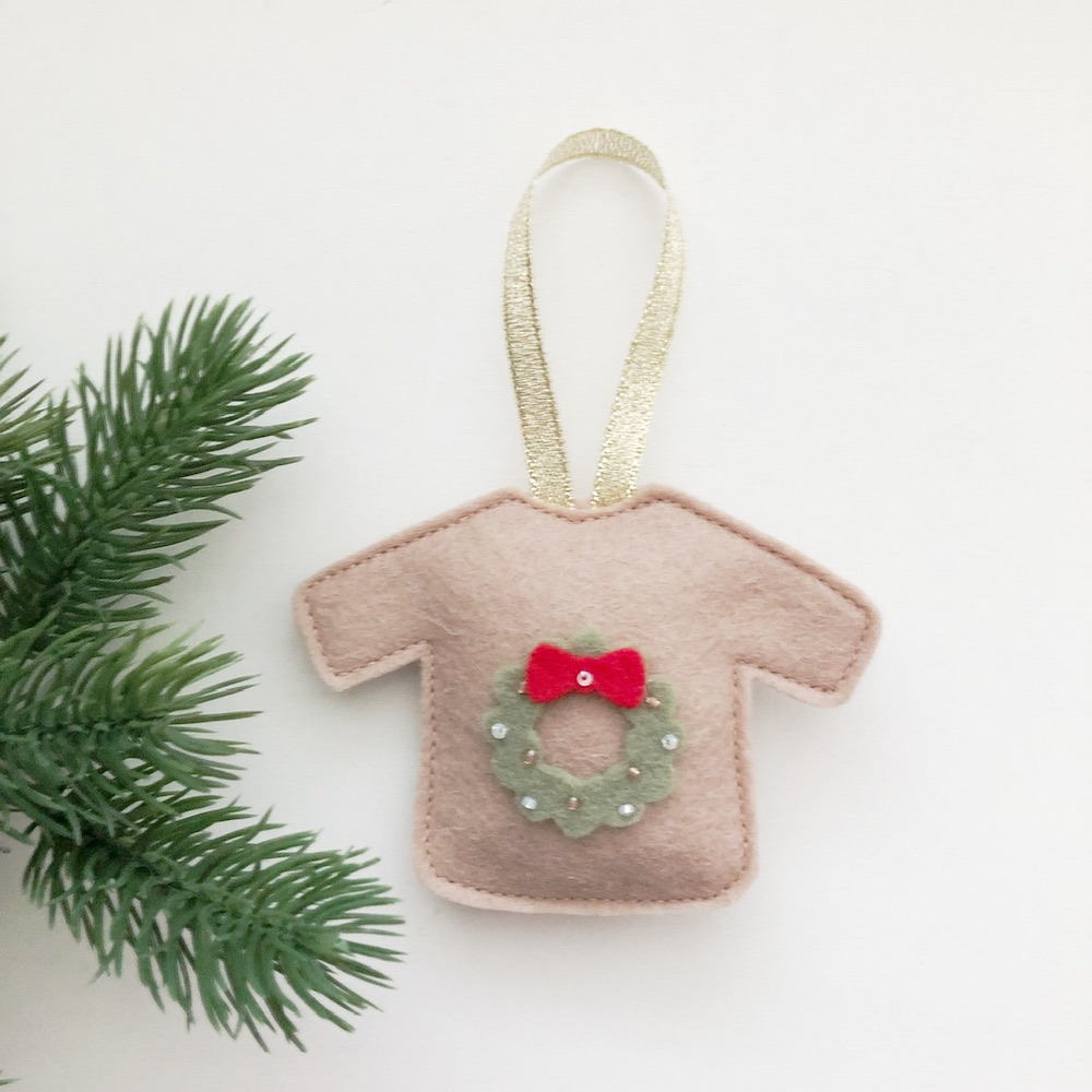 Foute Kersttrui krans blush