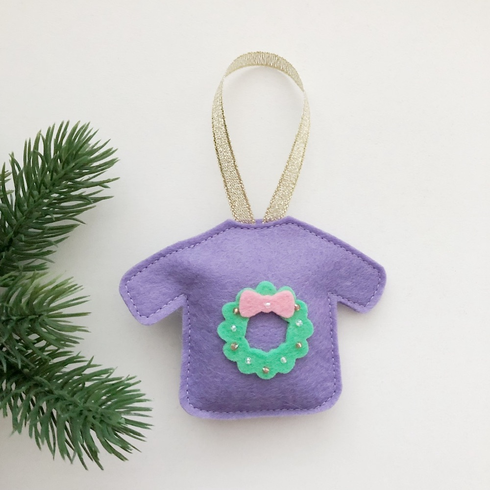 Foute Kersttrui krans lavendel