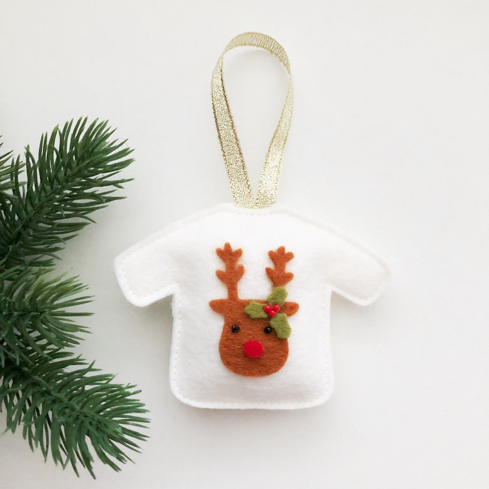Kersttrui rendier wit