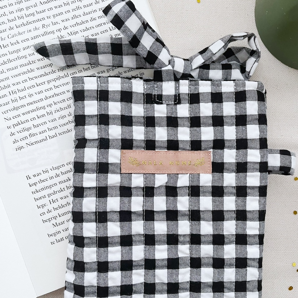 Boeken sleeve gingham black