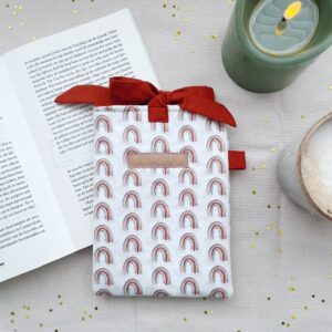 Boeken sleeve rainbow brick