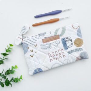 Haaknaalden etui abstract