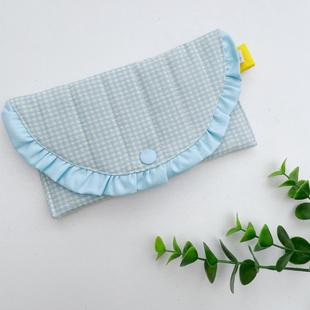 Zonnebril etui blauw geruit blauw ruche