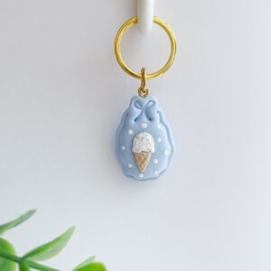 Sleutelhanger softijsje blauw