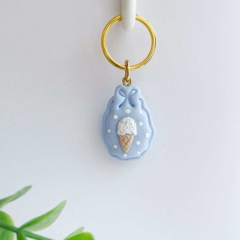 Sleutelhanger softijsje blauw