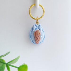 Sleutelhanger zeepaardje blauw